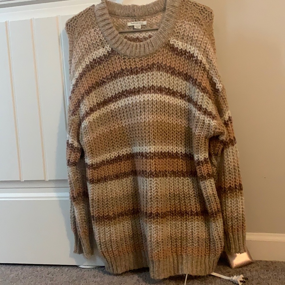 American Eagle sweater